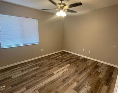 4246 Hokan Avenue - Photo Thumbnail 10