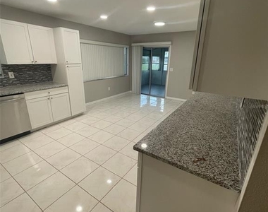 4246 Hokan Avenue - Photo Thumbnail 7