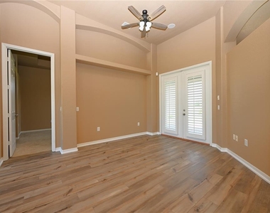 2618 High Ridge Drive - Photo Thumbnail 21