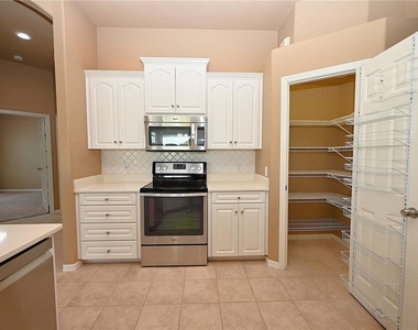 2618 High Ridge Drive - Photo Thumbnail 5
