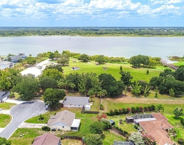 5126 Martinique Drive - Photo Thumbnail 12