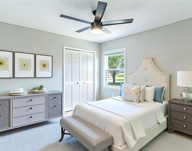 5126 Martinique Drive - Photo Thumbnail 7