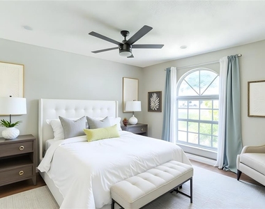 5126 Martinique Drive - Photo Thumbnail 3