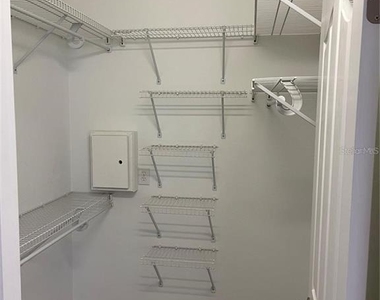4072 Nw 37th Terrace - Photo Thumbnail 20