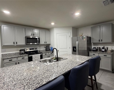 17425 Nw 173 Road - Photo Thumbnail 2