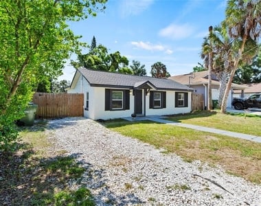 8613 N 14th Street - Photo Thumbnail 2