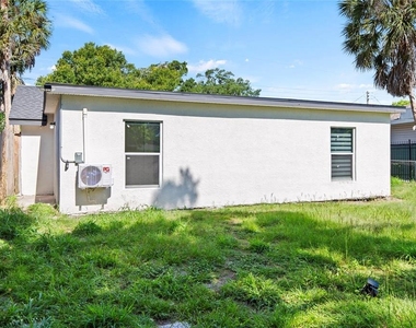 8613 N 14th Street - Photo Thumbnail 16