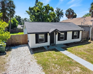 8613 N 14th Street - Photo Thumbnail 3