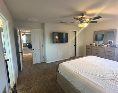 1382 Riley Circle - Photo Thumbnail 13