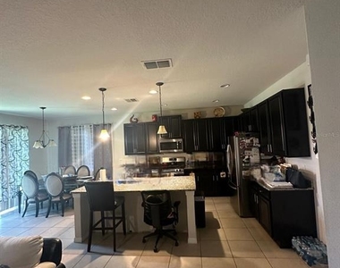 1382 Riley Circle - Photo Thumbnail 10