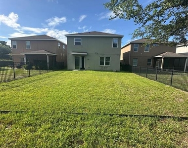 1382 Riley Circle - Photo Thumbnail 31