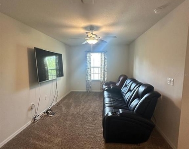 1382 Riley Circle - Photo Thumbnail 20
