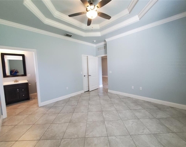 7 Empire Lane - Photo Thumbnail 7