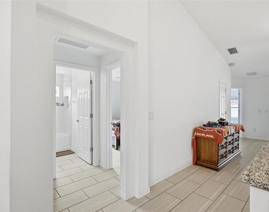 4 Lynton Place - Photo Thumbnail 16