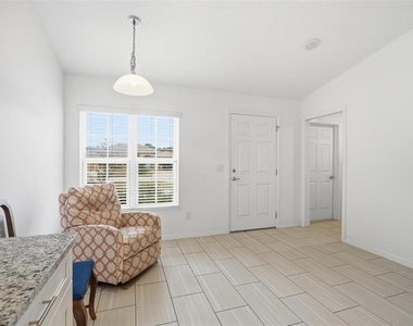 4 Lynton Place - Photo Thumbnail 2