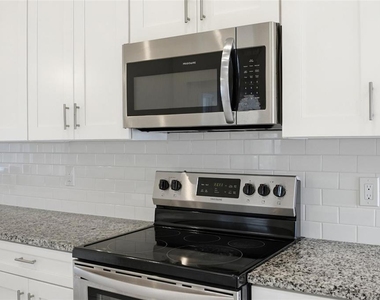 4 Lynton Place - Photo Thumbnail 12