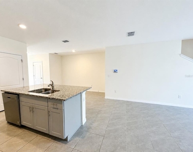 13 Bella Oaks Dr Drive - Photo Thumbnail 8
