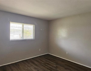 1205 Academy Boulevard - Photo Thumbnail 8