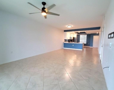 14194 Heritage Landing Boulevard - Photo Thumbnail 24