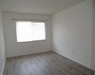 21150 Gertrude Avenue - Photo Thumbnail 10