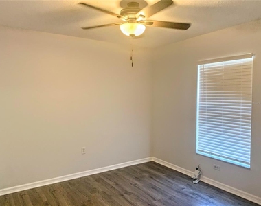 5440 Kensington Street - Photo Thumbnail 4