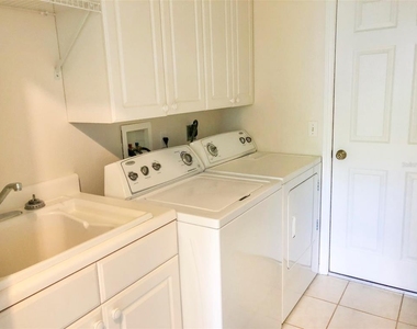 11711 Winding Woods Way - Photo Thumbnail 13