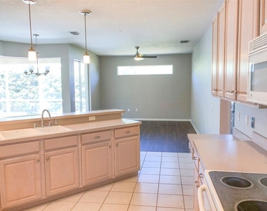 11711 Winding Woods Way - Photo Thumbnail 3