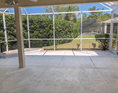 11711 Winding Woods Way - Photo Thumbnail 12