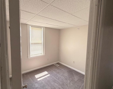 2414 Birch Street - Photo Thumbnail 8