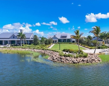 8113 Sternway Road - Photo Thumbnail 78