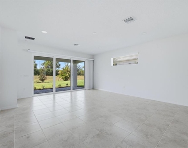 8113 Sternway Road - Photo Thumbnail 3