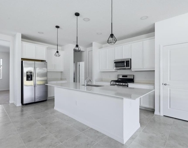 8113 Sternway Road - Photo Thumbnail 13