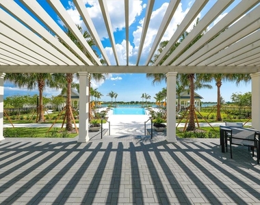 8113 Sternway Road - Photo Thumbnail 40