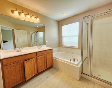 1073 Sparrow Way - Photo Thumbnail 24