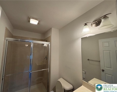 5054 Dale Trail - Photo Thumbnail 6