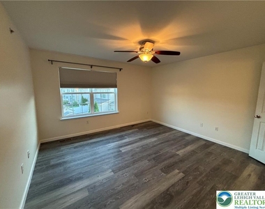 5054 Dale Trail - Photo Thumbnail 14