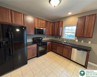 5054 Dale Trail - Photo Thumbnail 19