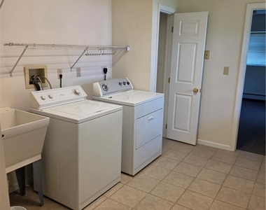74 W Spruce Street - Photo Thumbnail 18