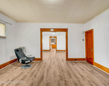 528 S Main Street - Photo Thumbnail 8