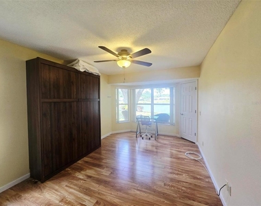 5808 Garden Lakes Drive - Photo Thumbnail 21