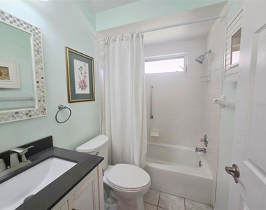 5808 Garden Lakes Drive - Photo Thumbnail 17