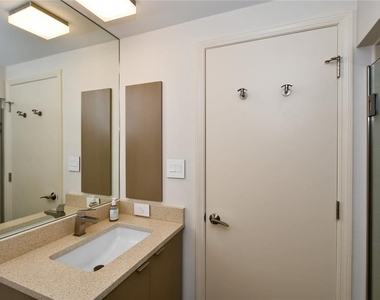 1211 Gulf Of Mexico Drive - Photo Thumbnail 28