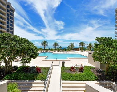 1211 Gulf Of Mexico Drive - Photo Thumbnail 49