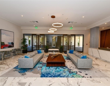 1211 Gulf Of Mexico Drive - Photo Thumbnail 39