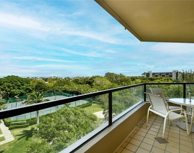 1211 Gulf Of Mexico Drive - Photo Thumbnail 29