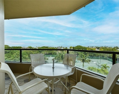 1211 Gulf Of Mexico Drive - Photo Thumbnail 30