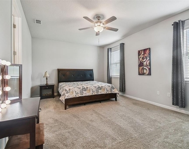 11514 Cedar Valley Drive - Photo Thumbnail 6