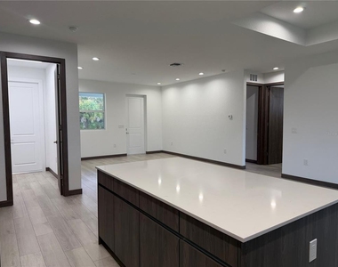 3050 Wentworth Street - Photo Thumbnail 3