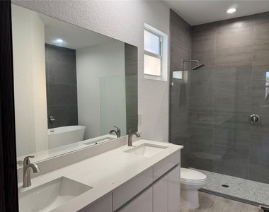 3050 Wentworth Street - Photo Thumbnail 9