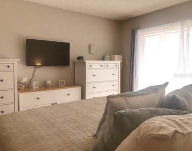 1358 Rock Dove Court - Photo Thumbnail 7